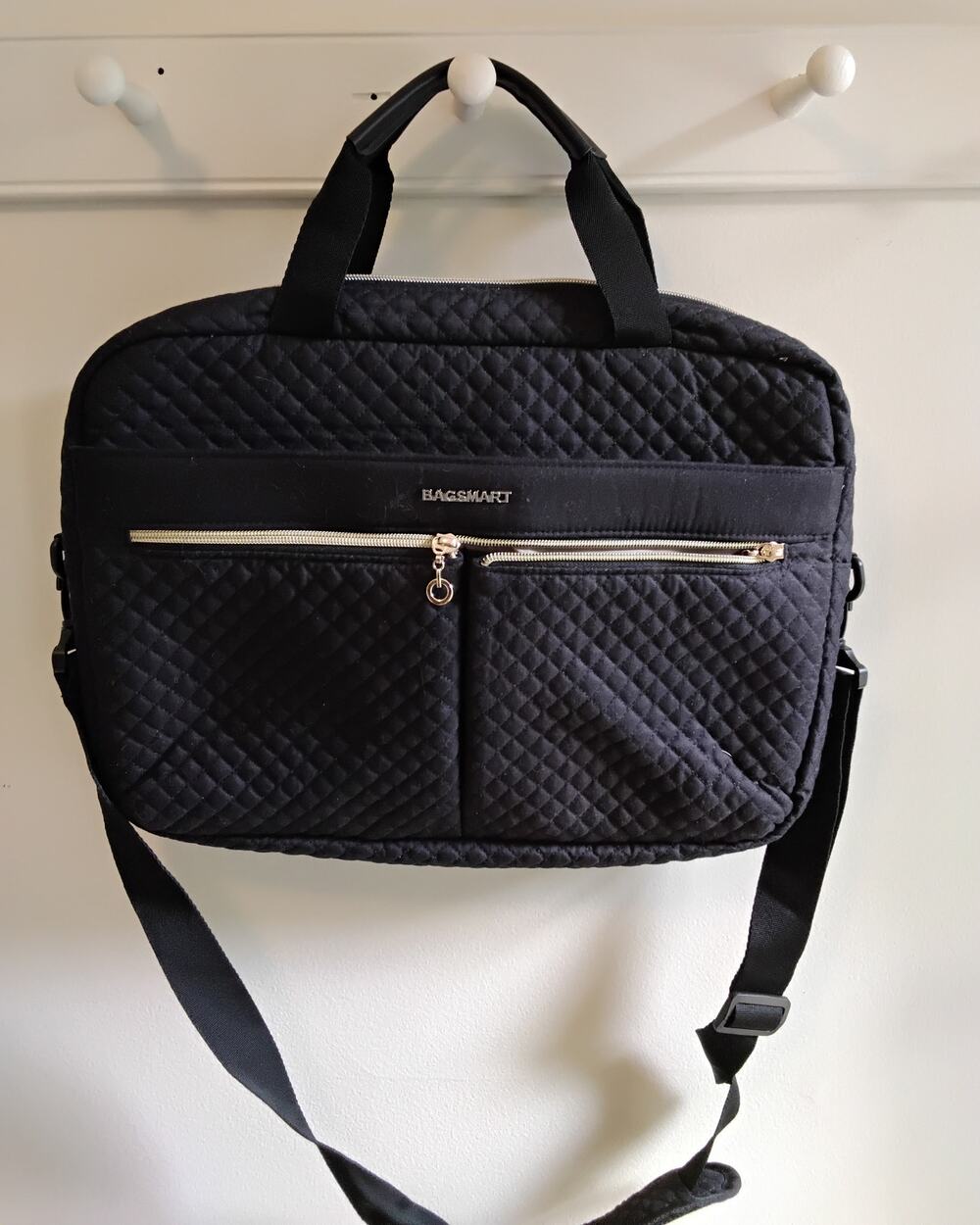 Bagsmart Quilted Laptop Bag.